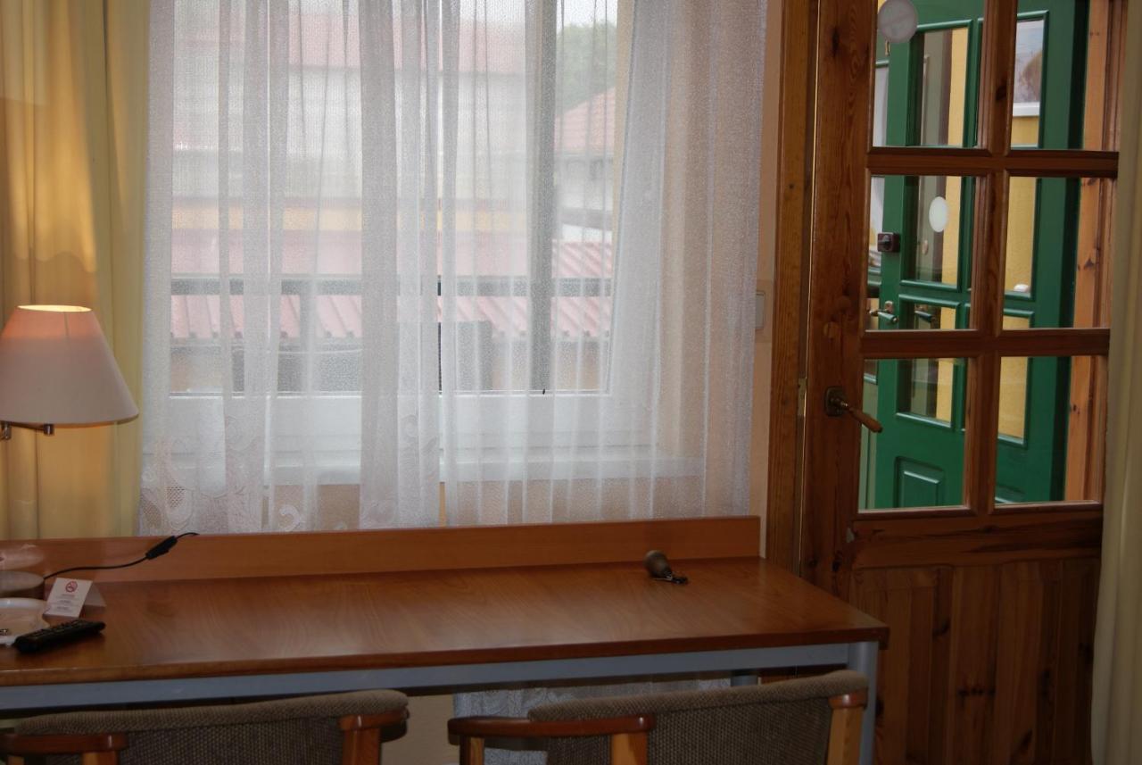 Hotel Alga Ustka Eksteriør bilde