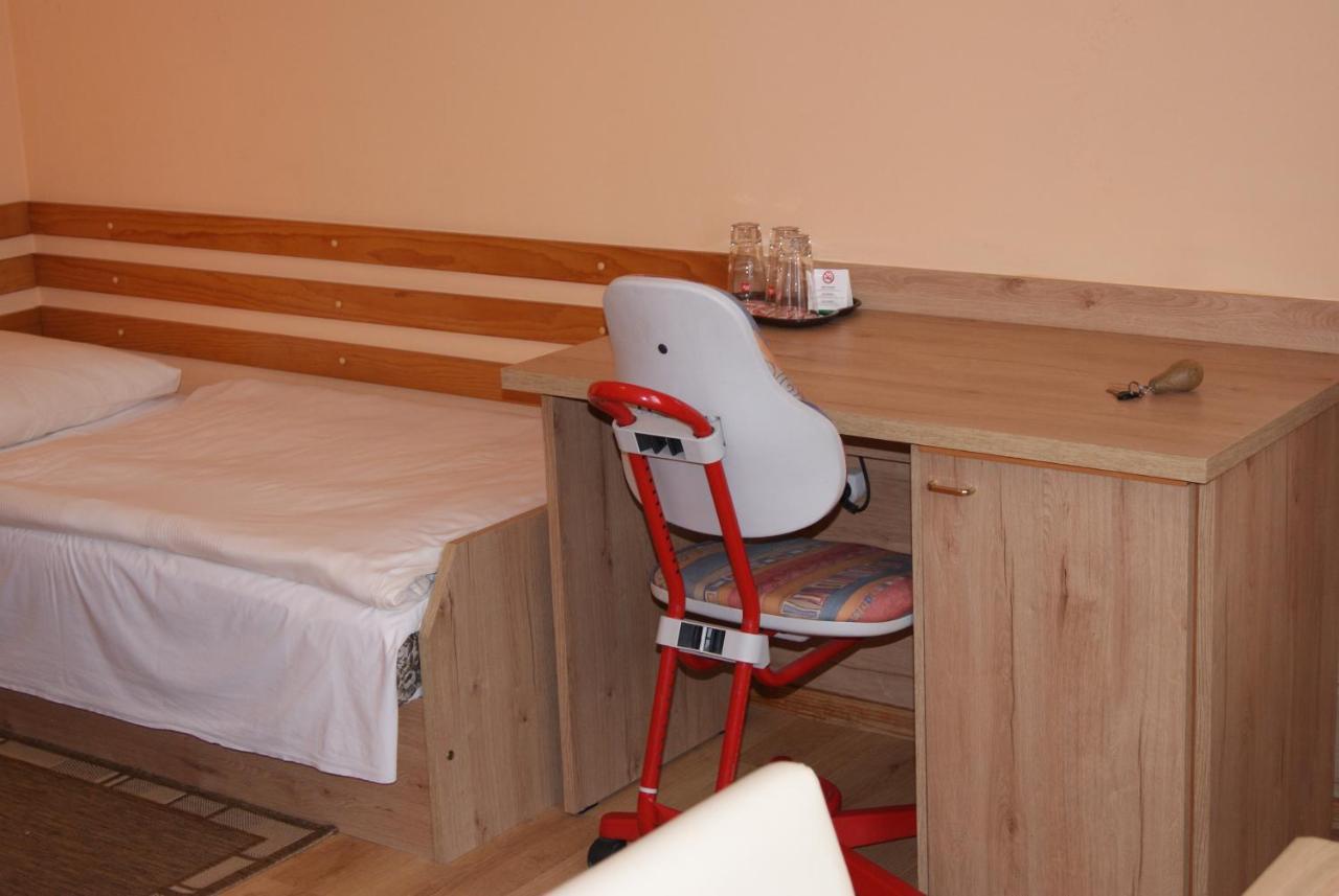 Hotel Alga Ustka Eksteriør bilde